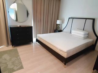 À louer 2 chambres condo à Huai Khwang, Bangkok