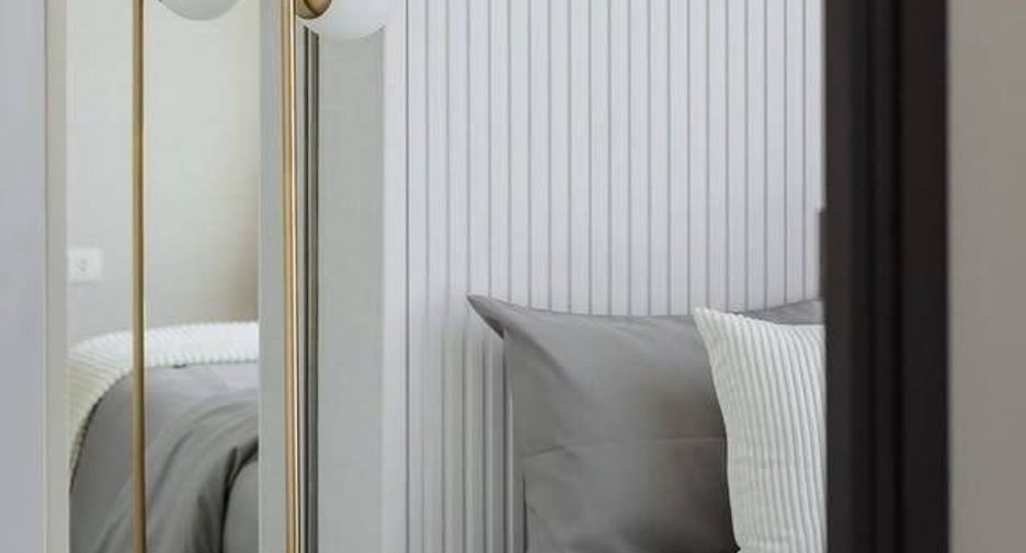 For rent 2 bedrooms condo in Pathum Wan, Bangkok