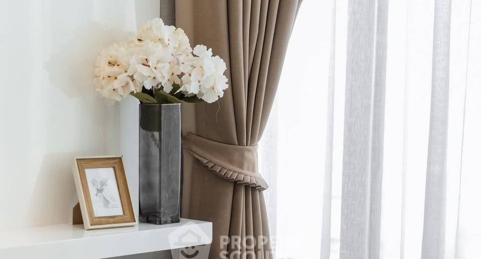 For rent 2 bedrooms condo in Pathum Wan, Bangkok
