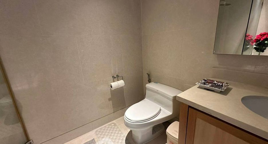 Condo en alquiler y en venta de 1 habitaciones en Khlong Toei, Bangkok