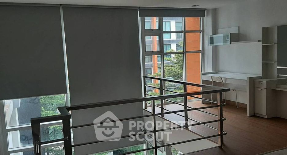 For sale 1 bed condo in Watthana, Bangkok