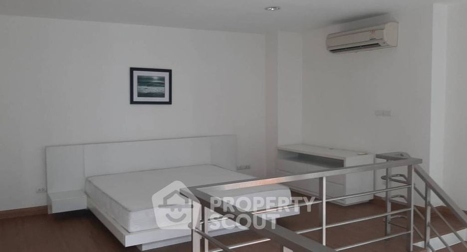 For sale 1 bed condo in Watthana, Bangkok