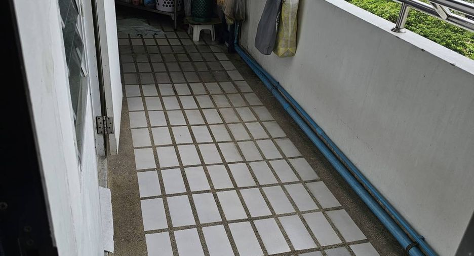 For sale 3 bedrooms condo in Thon Buri, Bangkok