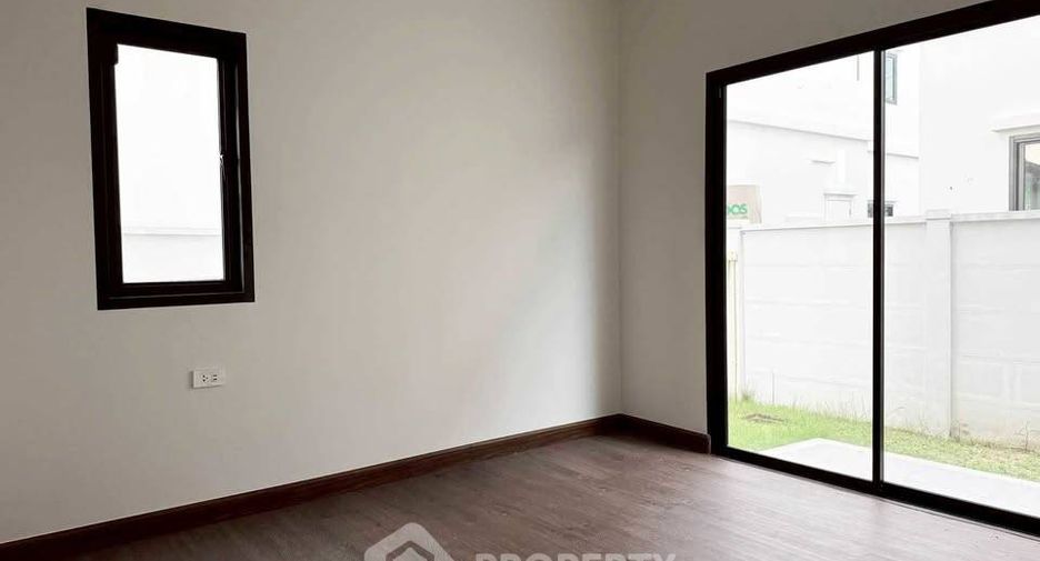 Condo en venta de 4 habitaciones en Sai Mai, Bangkok