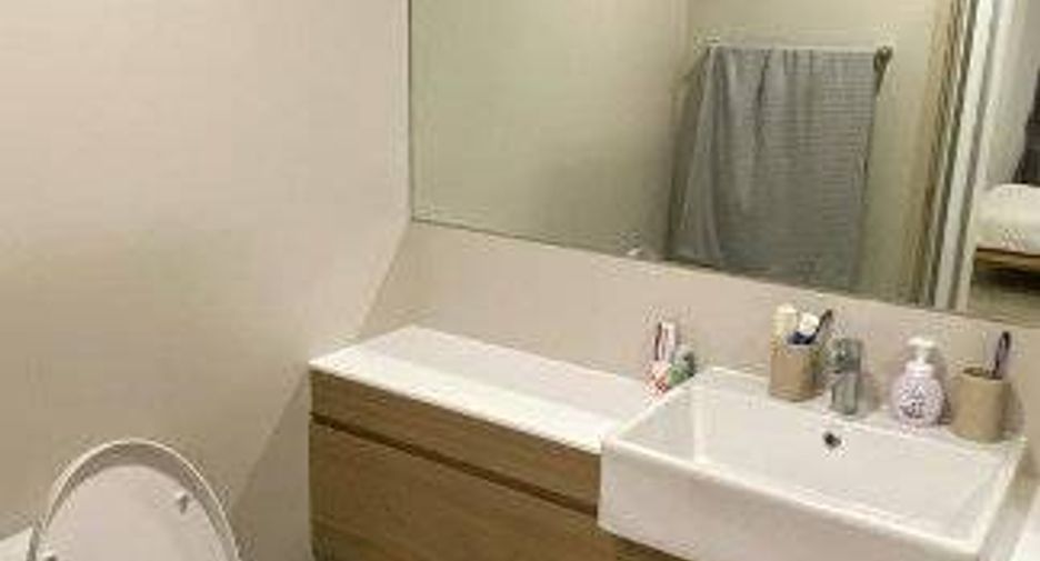 For sale 1 bed condo in Khlong Toei, Bangkok