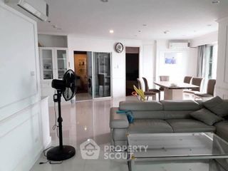 Condo en venta de 2 habitaciones en Yan Nawa, Bangkok