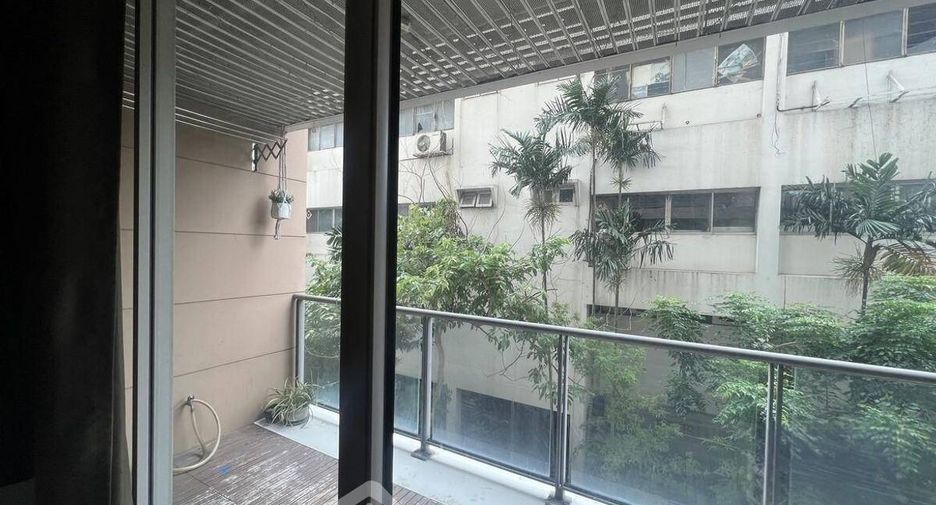 Condo en venta de 2 habitaciones en Yan Nawa, Bangkok