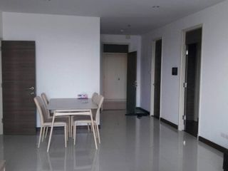 Condo en venta de 2 habitaciones en Yan Nawa, Bangkok