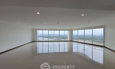 Wohnung zum Kauf mit 4 Zimmer in Yan Nawa, Bangkok