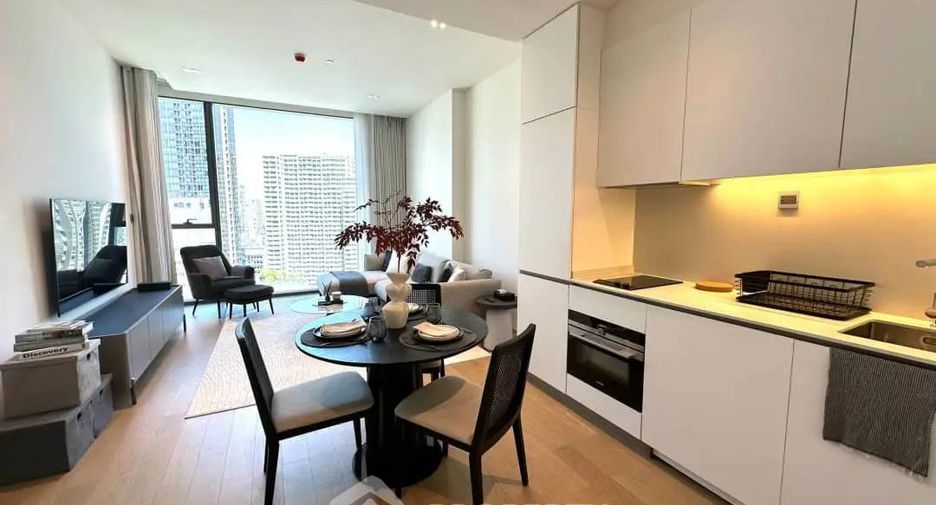 For sale 1 bed condo in Khlong Toei, Bangkok