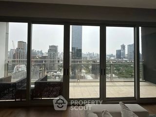Продажа 3 спальни кондо в Патхум Щан, Бангкок