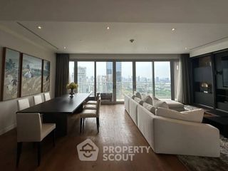 Продажа 3 спальни кондо в Патхум Щан, Бангкок