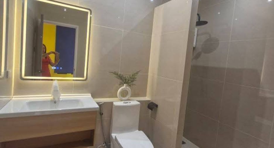 For sale 5 bedrooms villa in Huay Yai, Pattaya