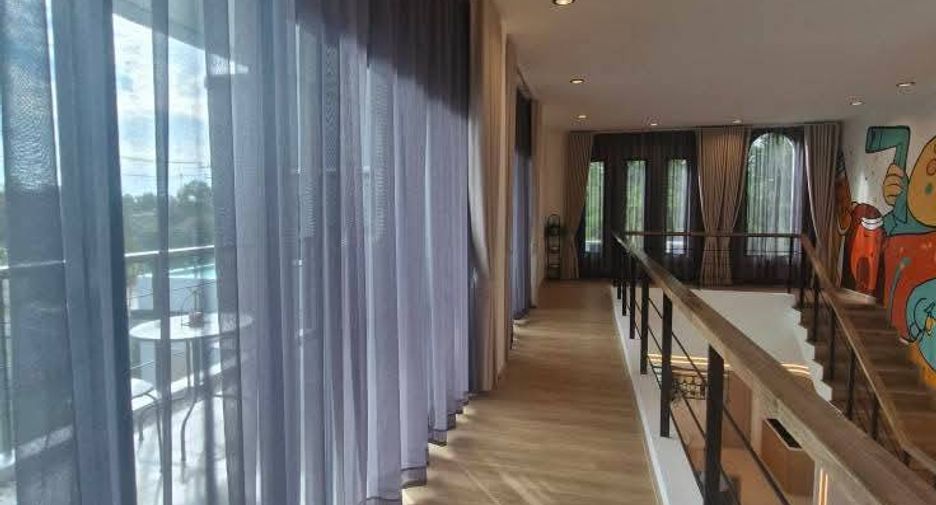 For sale 5 bedrooms villa in Huay Yai, Pattaya