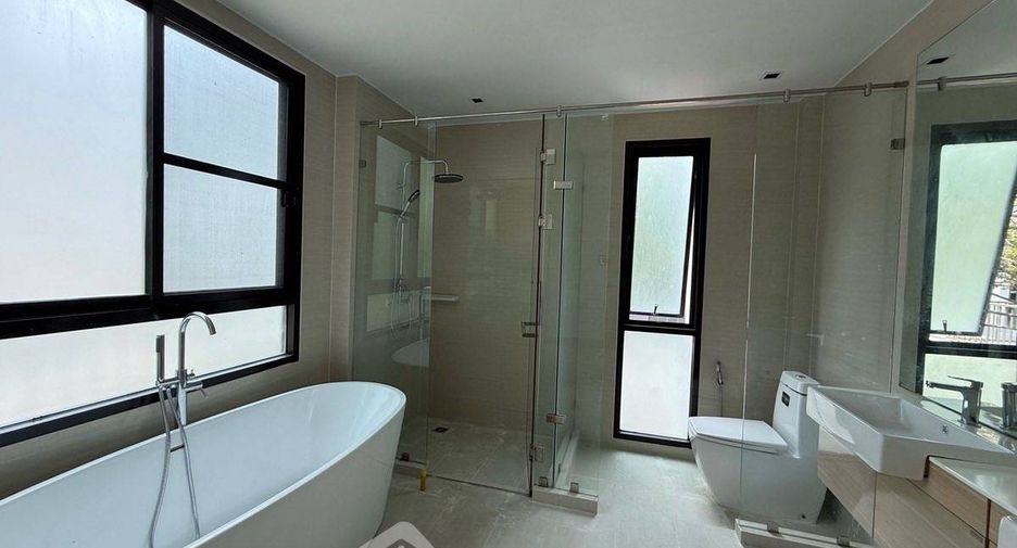 Casa en venta de 3 habitaciones en Prawet, Bangkok