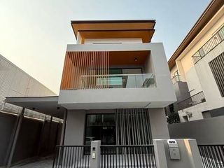 For sale 3 bedrooms house in Prawet, Bangkok