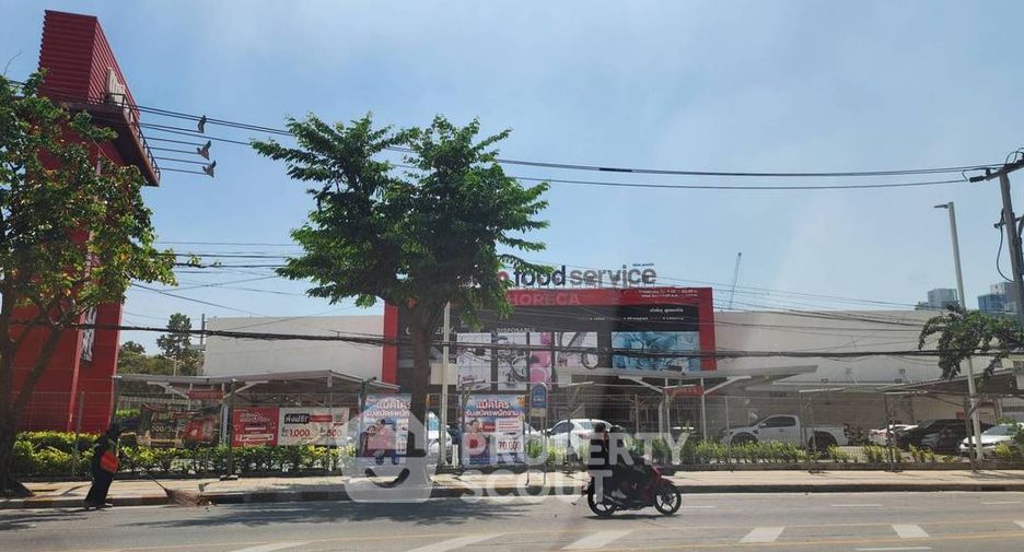 For sale 1 bed condo in Bang Na, Bangkok