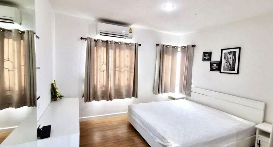 À louer 3 chambres maison à East Pattaya, Pattaya
