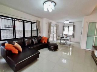 À louer 3 chambres maison à Bang Lamung, Chonburi