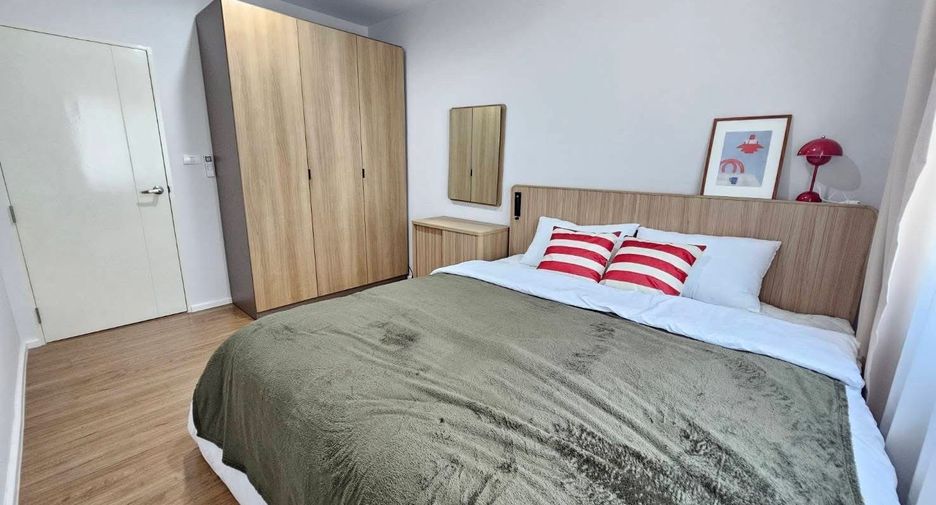 Reihenhaus zur Miete mit 3 Zimmer in Saphan Sung, Bangkok