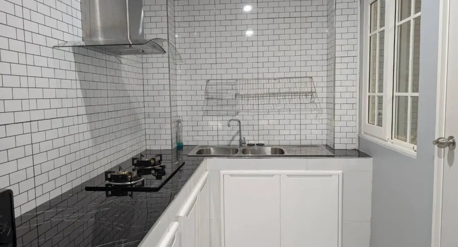For rent 2 bedrooms townhouse in Mueang Chiang Mai, Chiang Mai
