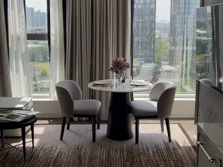 Wohnung zur Miete mit Studio in Khlong Toei, Bangkok