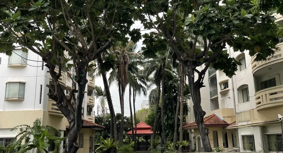 For rent 2 bedrooms condo in Chatuchak, Bangkok
