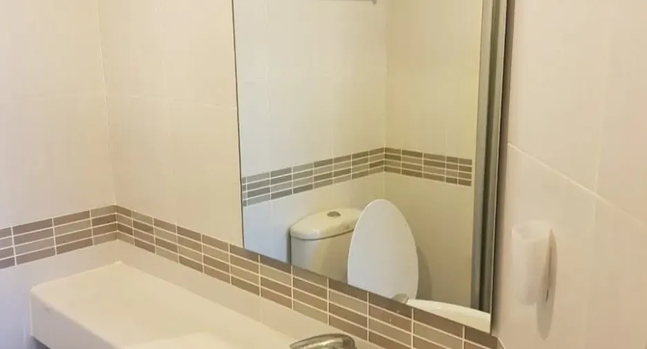 For rent 1 bed condo in Huai Khwang, Bangkok