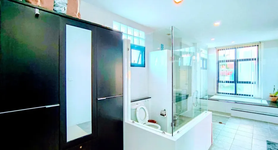 For rent 2 bedrooms villa in Mueang Phuket, Phuket