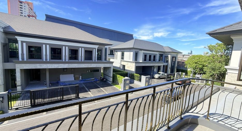 Продажа и аренда 4 спальни дом в Рат Бурана, Бангкок