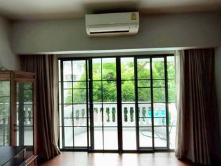 For rent 4 ベッドルーム townhouse in Watthana, Bangkok