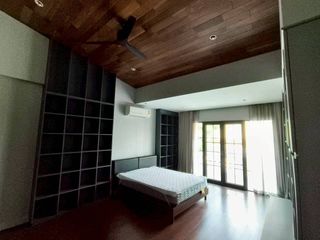 For rent 4 ベッドルーム townhouse in Watthana, Bangkok
