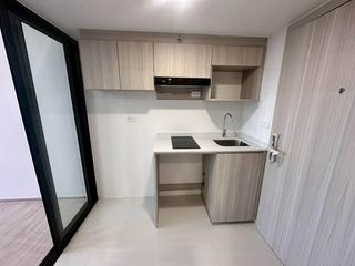 For rent 1 bed condo in Mueang Samut Prakan, Samut Prakan