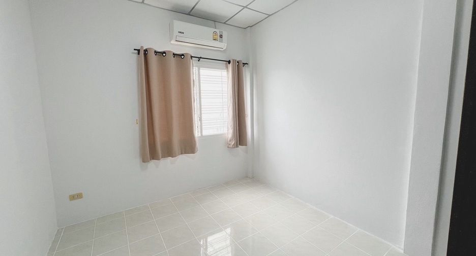 For rent 3 bedrooms townhouse in Mueang Phuket, Phuket
