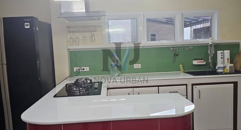 Аренда и продажа 3 спальни таунхаус в Восточная Паттайя, Паттайя
