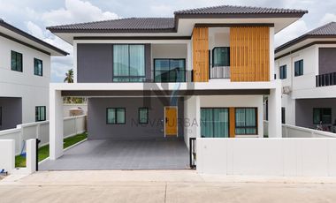 出售 4 卧室 独立屋 在 Bang Lamung, Chon Buri
