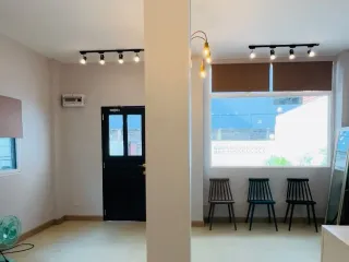 For rent retail Space in Bang Rak, Bangkok