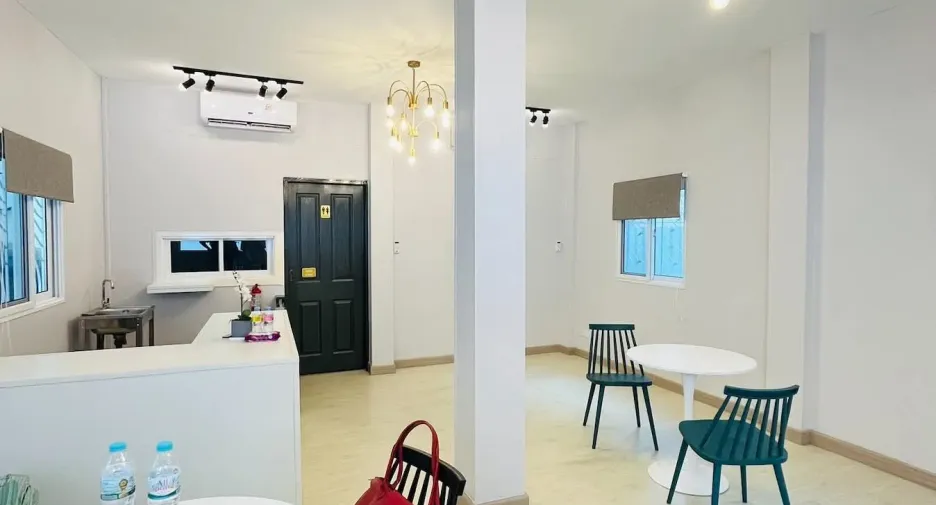 For rent retail Space in Bang Rak, Bangkok