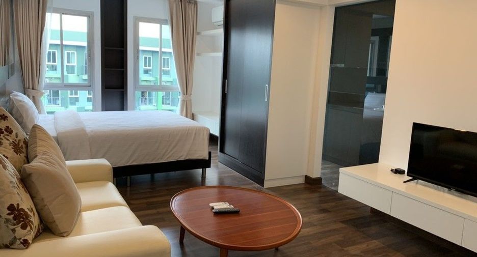 For rent 1 bed condo in Khan Na Yao, Bangkok