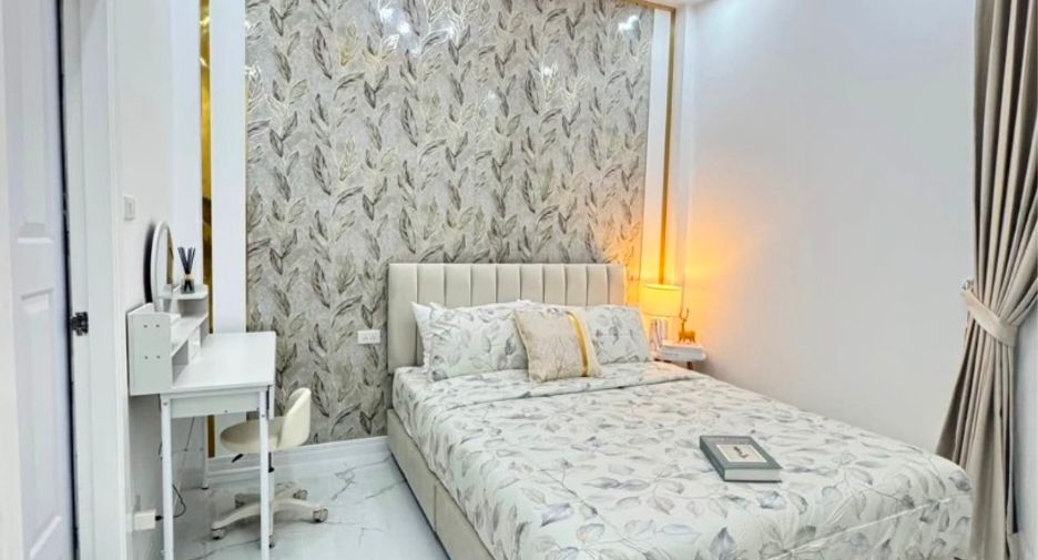 For sale 2 bedrooms townhouse in East Pattaya, Pattaya