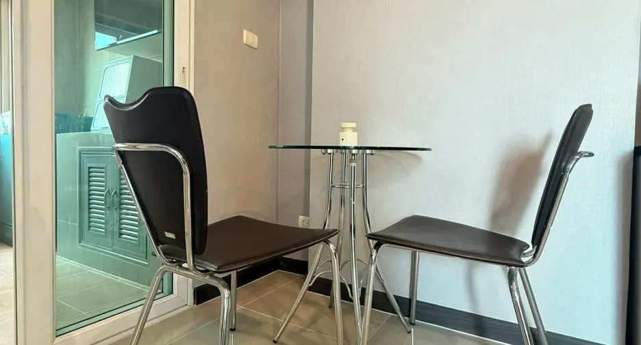For rent 1 bed condo in Huai Khwang, Bangkok
