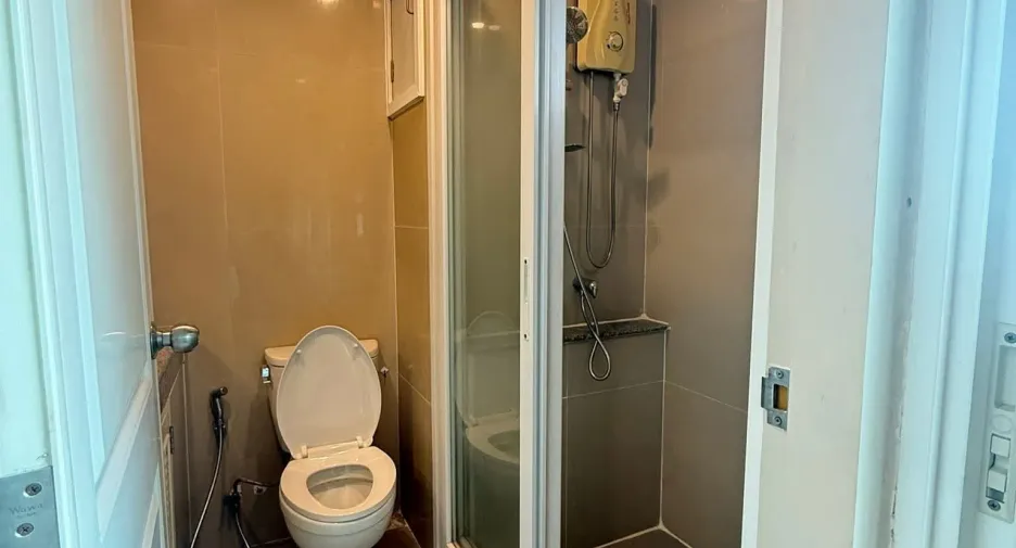 For rent 1 bed condo in Huai Khwang, Bangkok