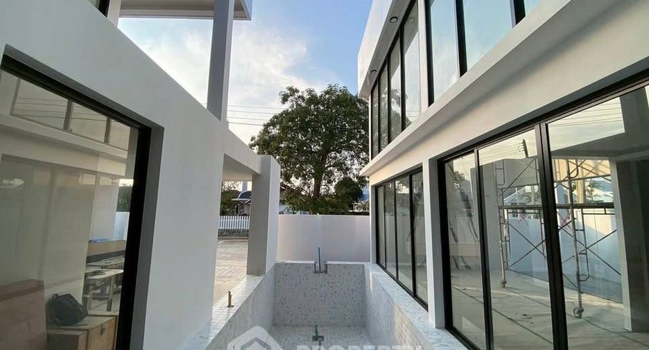 À vendre 5 chambres maison à Pratumnak, Pattaya