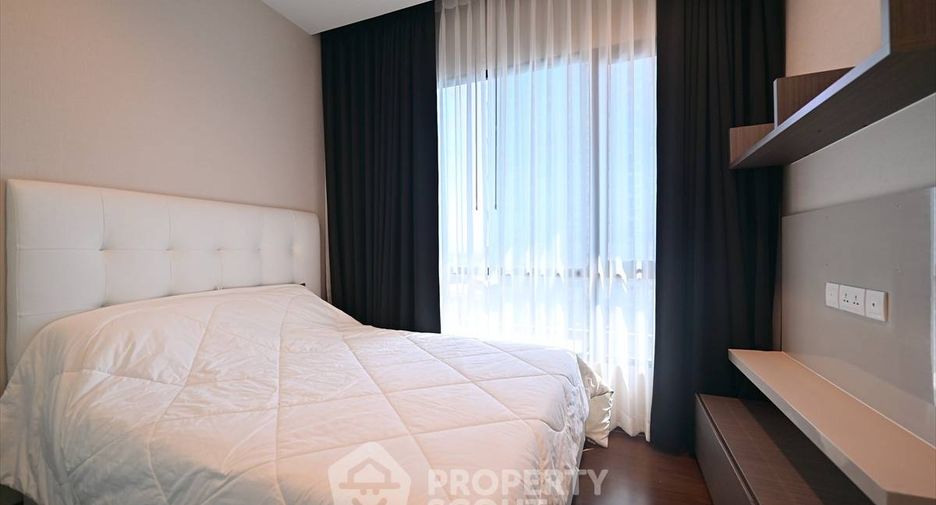 For sale 2 bedrooms condo in Huai Khwang, Bangkok
