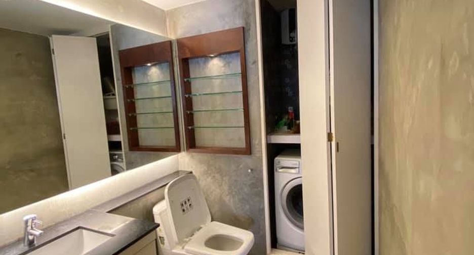 For sale 1 bed condo in Sathon, Bangkok