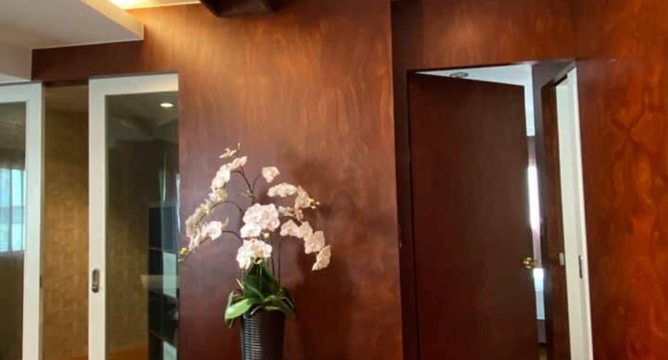 For sale 1 bed condo in Sathon, Bangkok