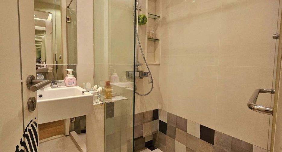 Продажа 1 кровать кондо в Чатучак, Бангкок