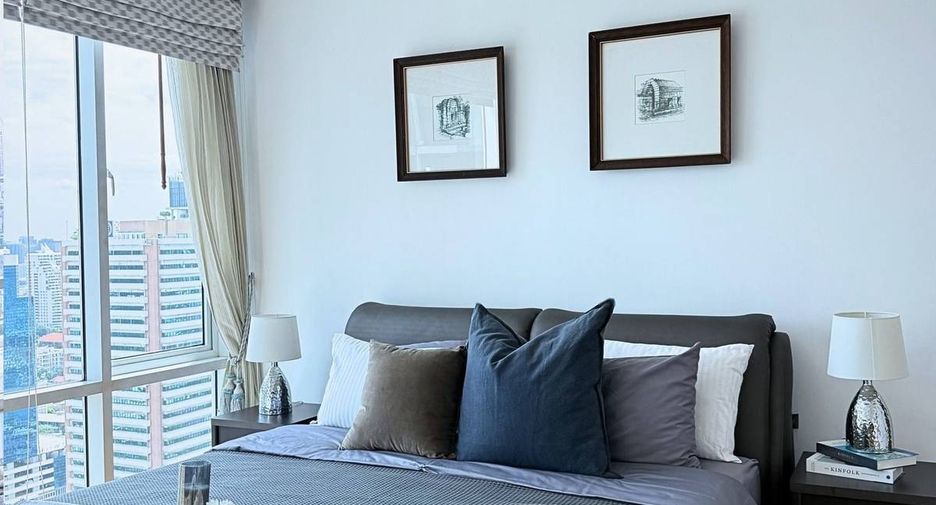 For sale 2 bedrooms condo in Khlong Toei, Bangkok