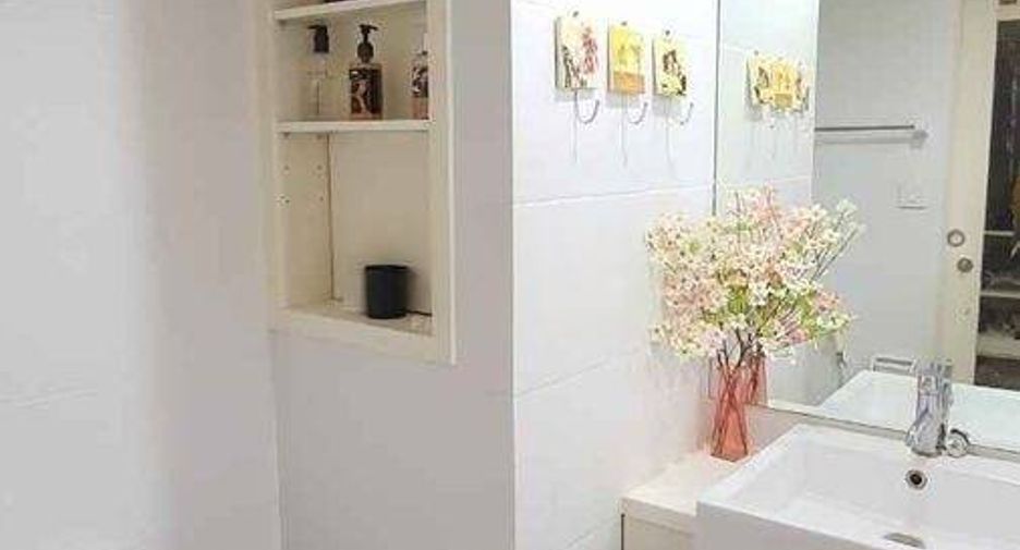 À vendre 1 chambre condo à Sathon, Bangkok