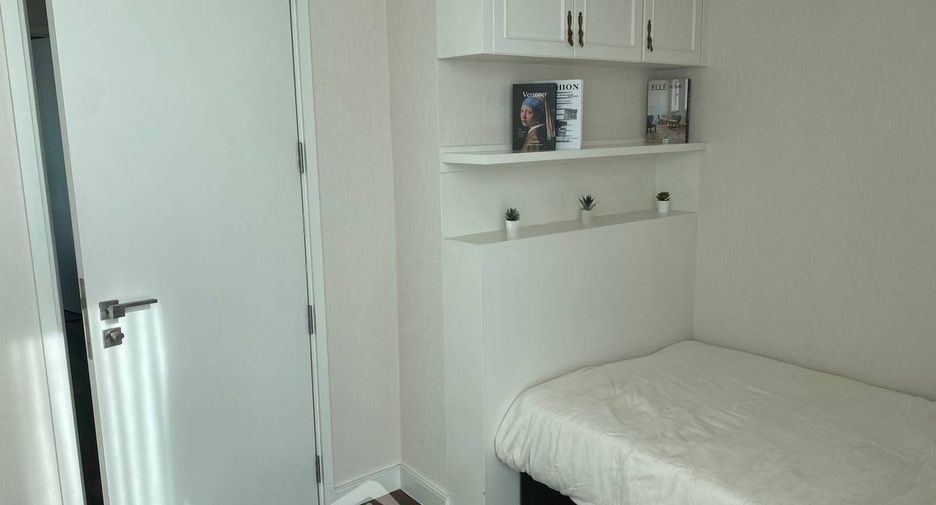For sale 2 bedrooms condo in Phra Khanong, Bangkok